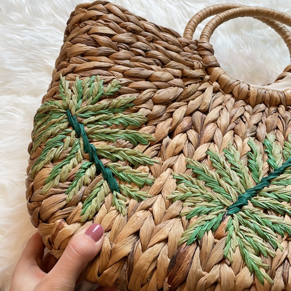 Straw Studios palm leaves purse - Picture 4 of 11